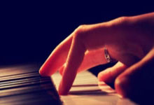 蓝鲸体育：2人伤退！梅里诺破门萨卡建功 阿森纳2-1富勒姆.